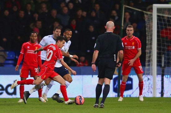 门将扑出关键点球，球迷热议