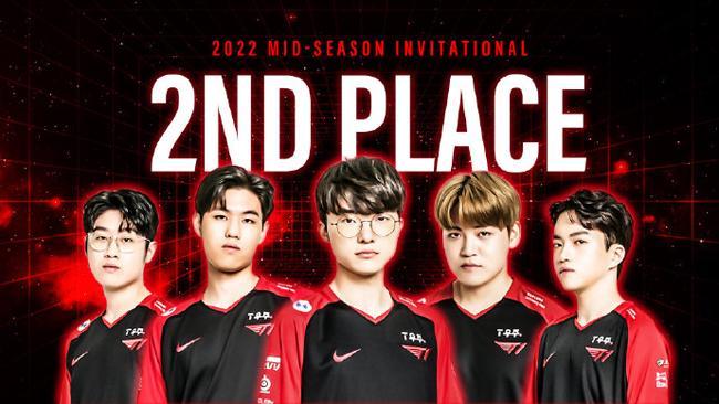 恰好填补了 恰好填补了