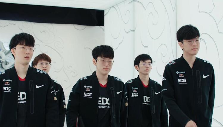 打乱了防守 打乱了防守